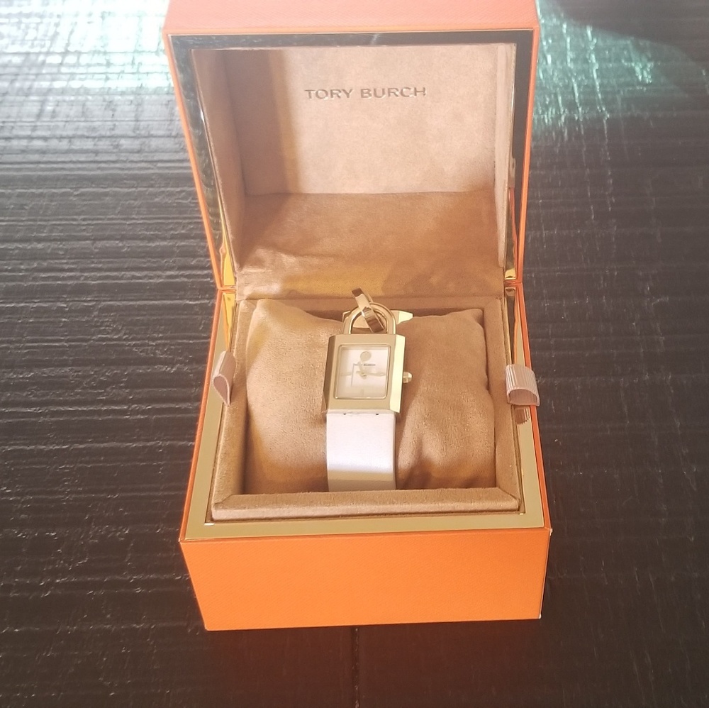 Tory Burch Surrey watch.
